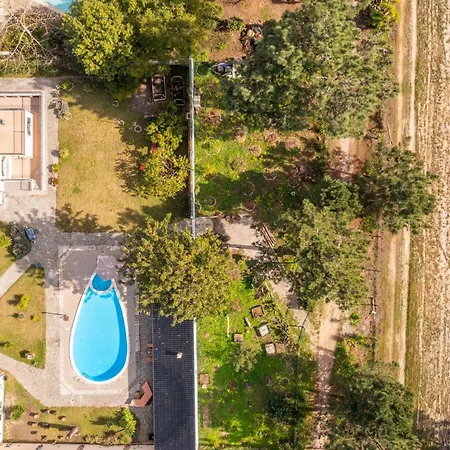 Villa E Floresta *