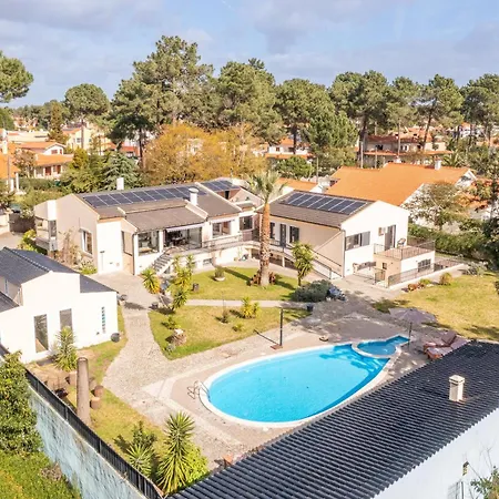 E Floresta Villa Aroeira (Setubal)