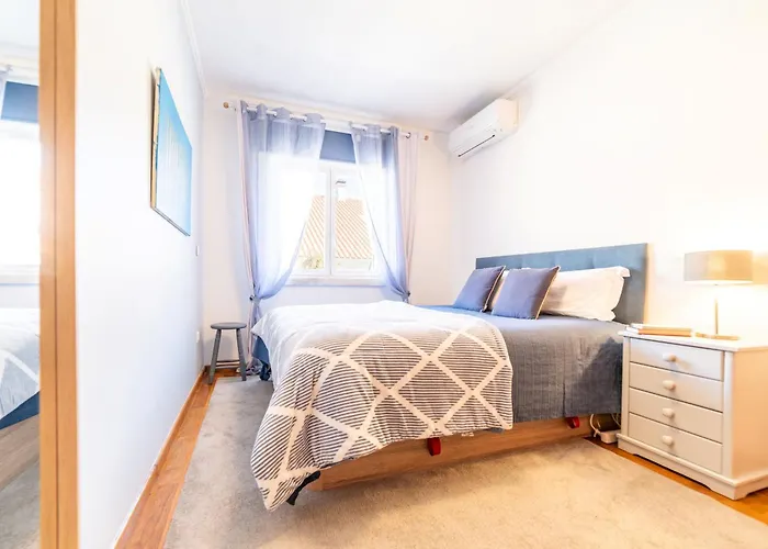 E Floresta Villa Aroeira (Setubal)