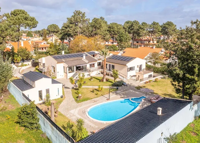 E Floresta Villa Aroeira (Setubal)